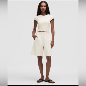 Lululemon Cream Women's Woven Ruffle Waist shorts